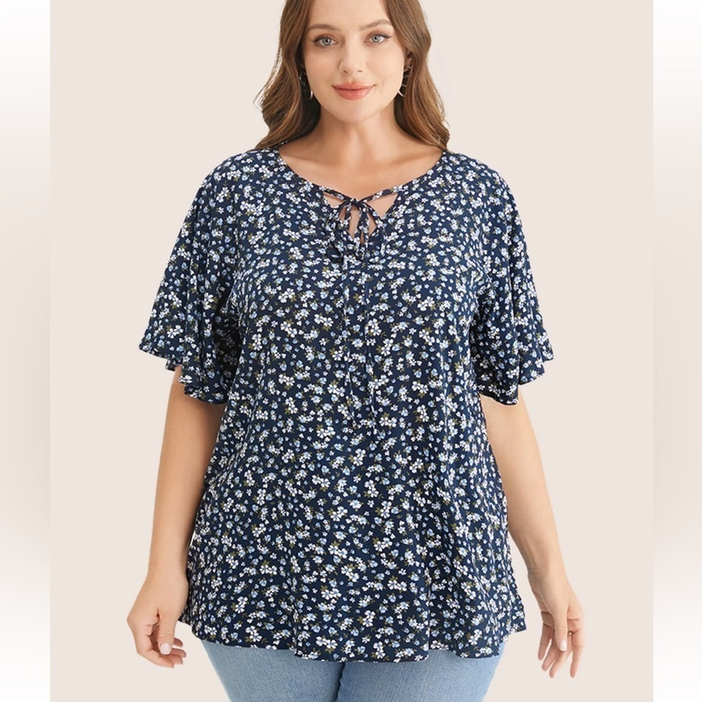 BloomChic Plus Size XL Ditsy Floral Ruffle Sleeve Tie Neck Blouse us14-16